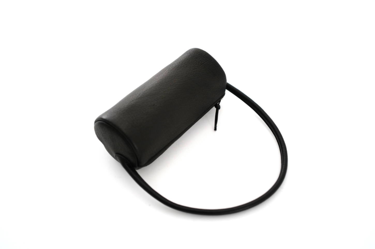 BLACK DEER LEATHER ONE HANDLE CYLINDER BAG DA132