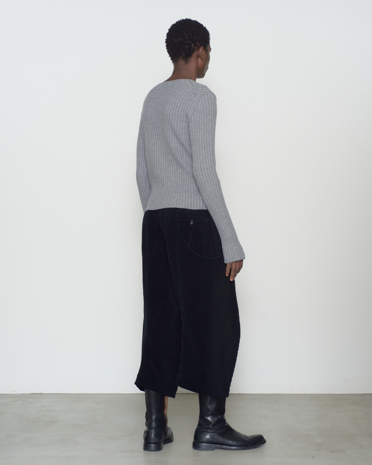 CHARCOAL S CURVED UTILITY CAPRI TROUSERS