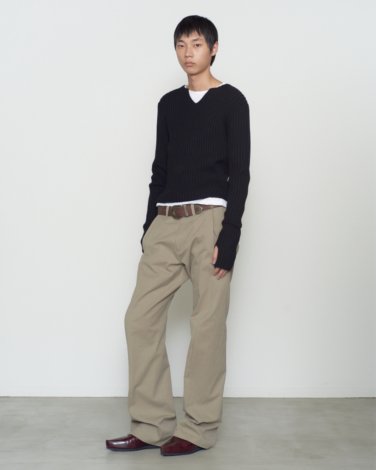 BEIGE 3D TWISTED CHINO PANTS