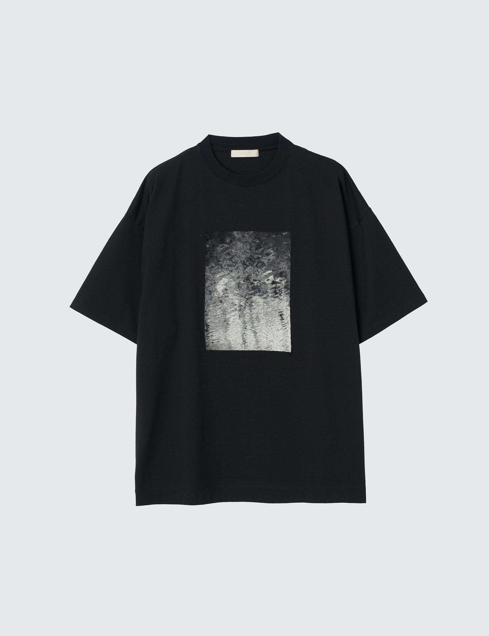BLACK EMBROIDERY T-SHIRT by TARO MIZUTAN