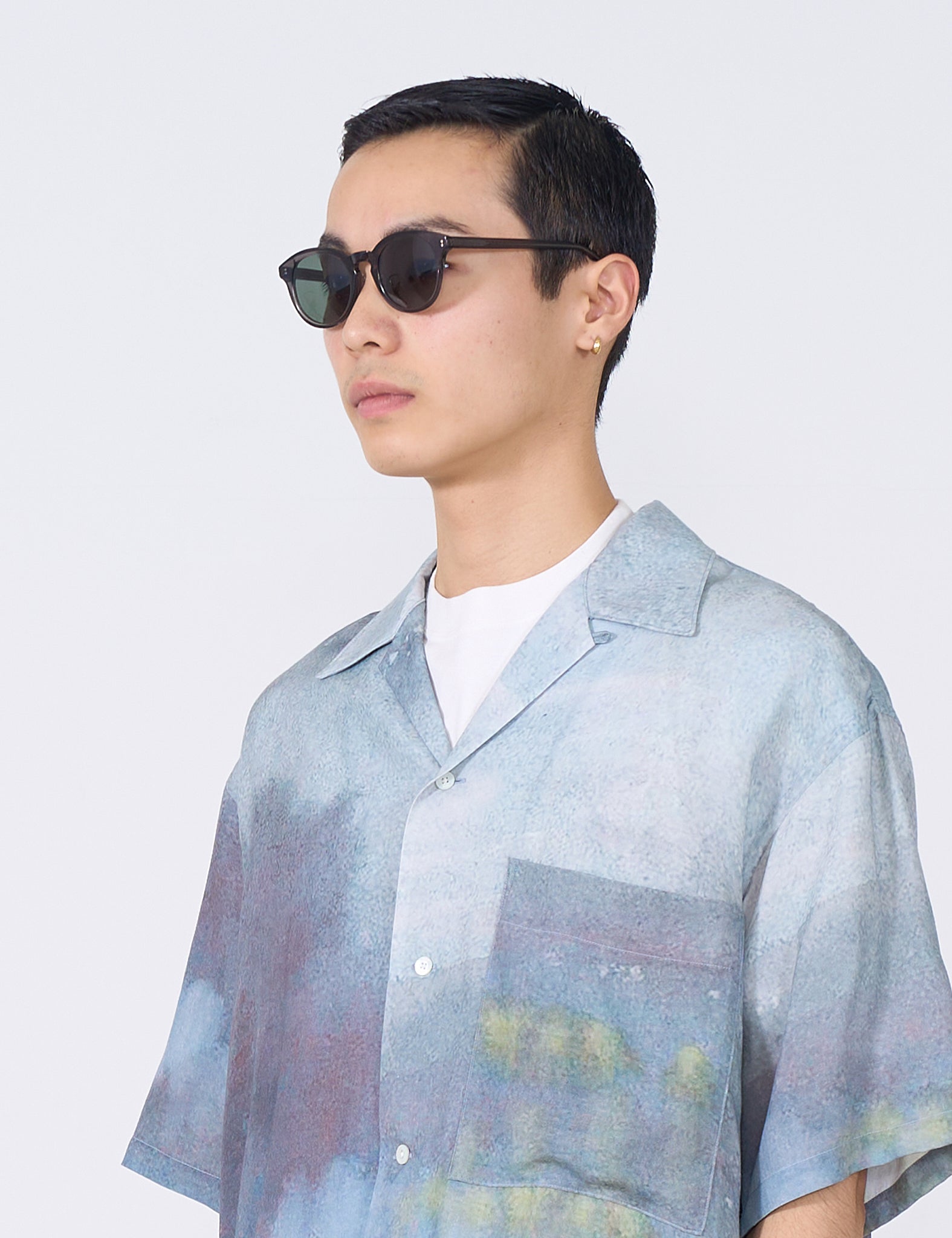 GRAY SUNGLASSES TYPE-C