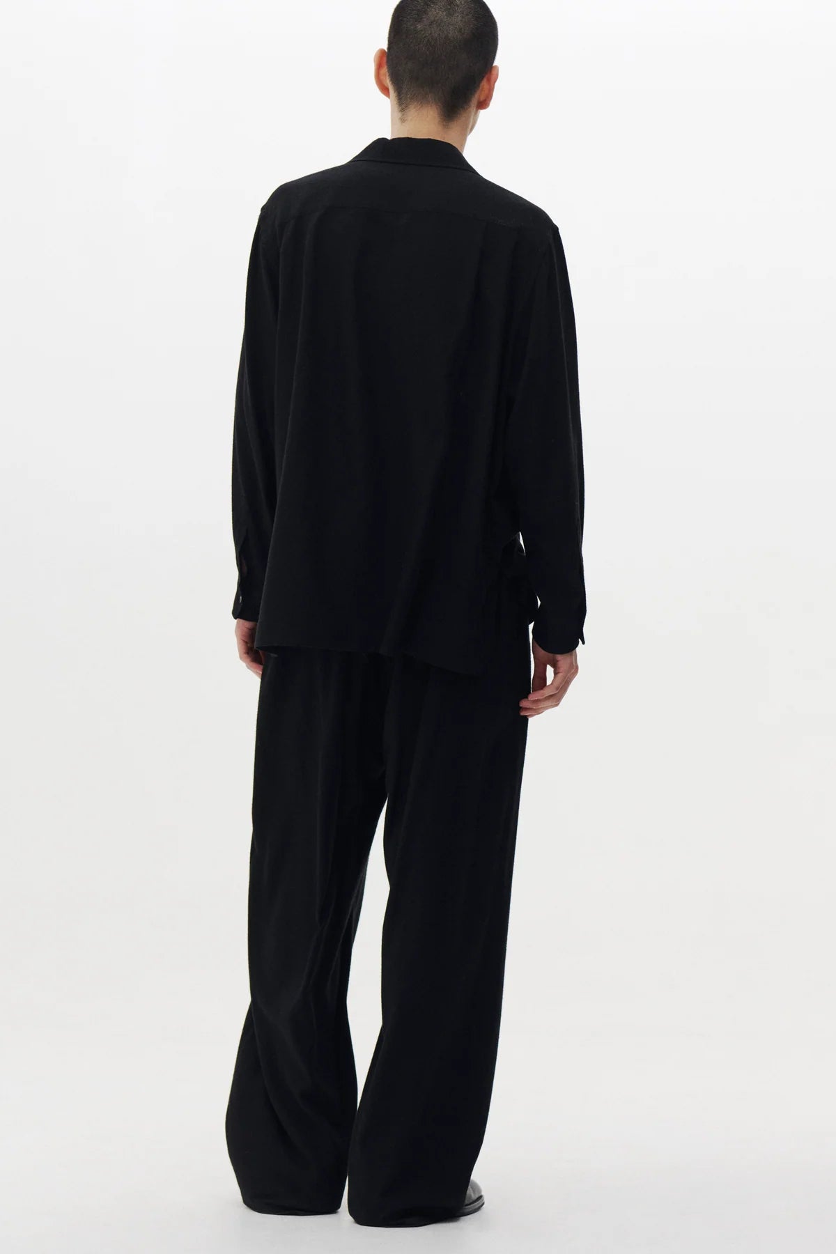 BLACK FRONT FLAT 1PLEATED EASY TROUSERS