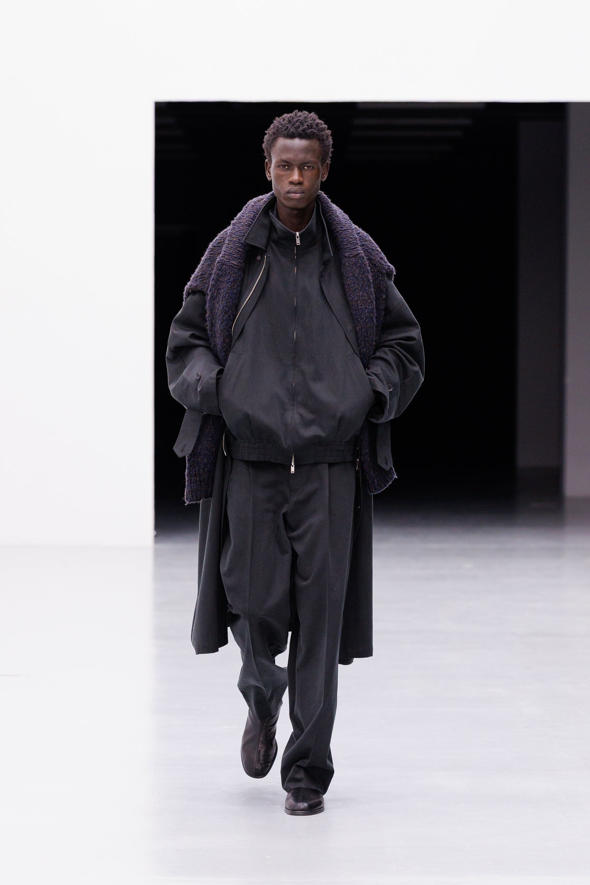 BLACK LOOSED DRIZZLER JACKET