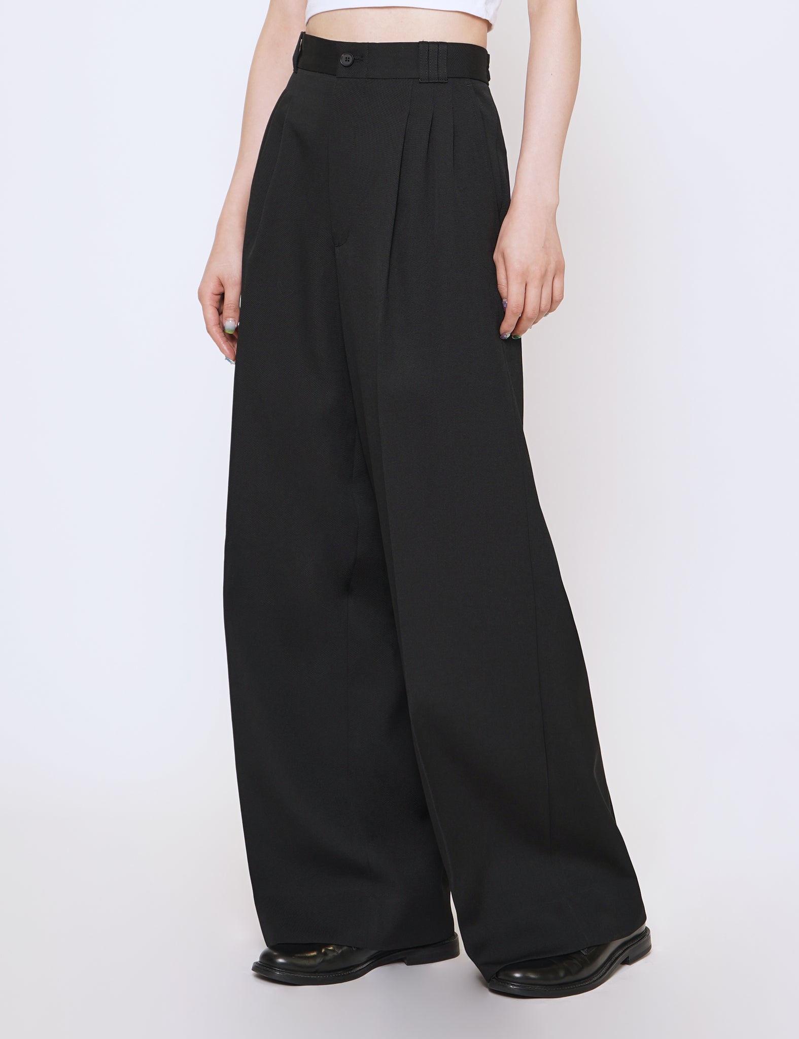 BLACK 3PLEATED WIDE-LEG TROUSERS