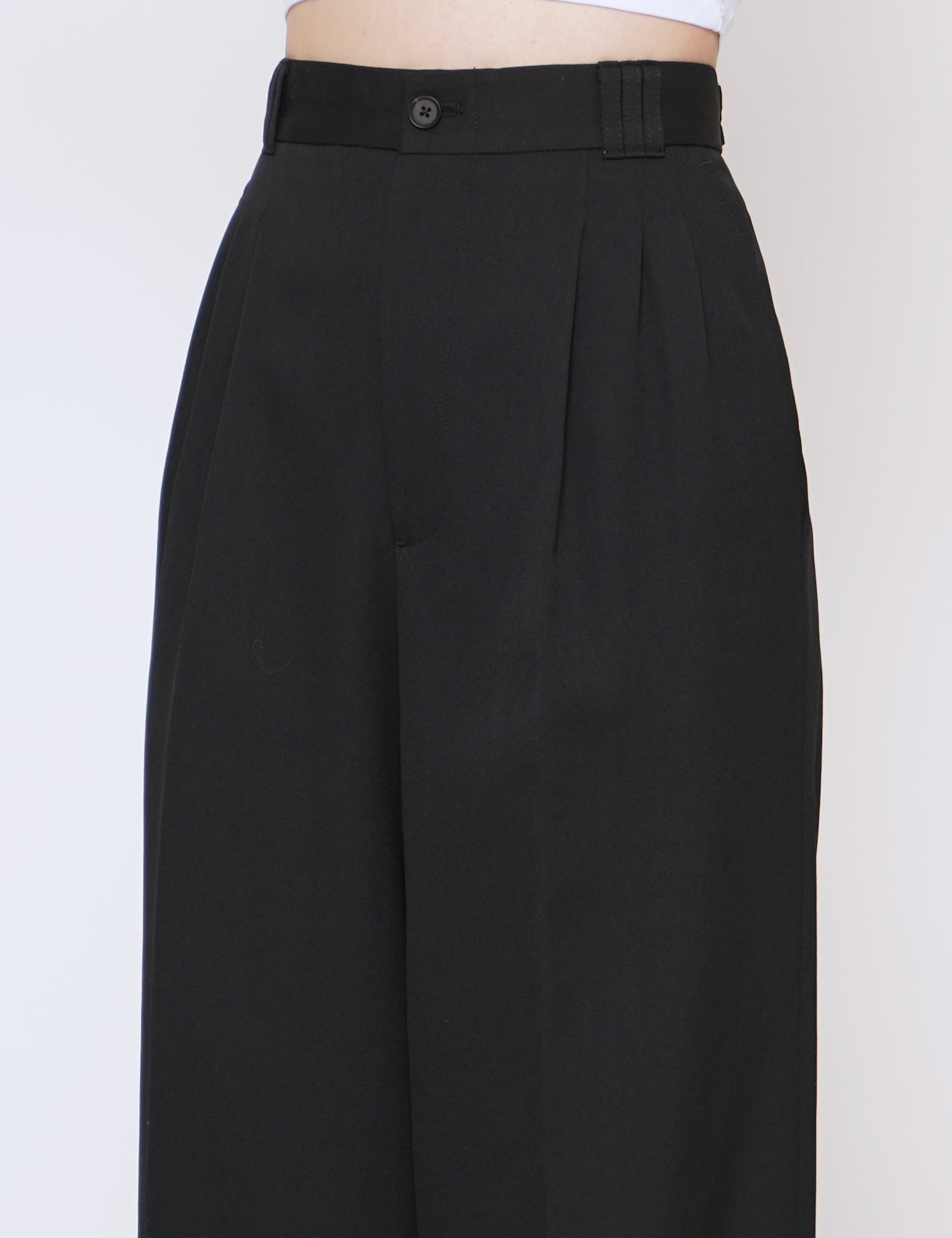 BLACK 3PLEATED WIDE-LEG TROUSERS