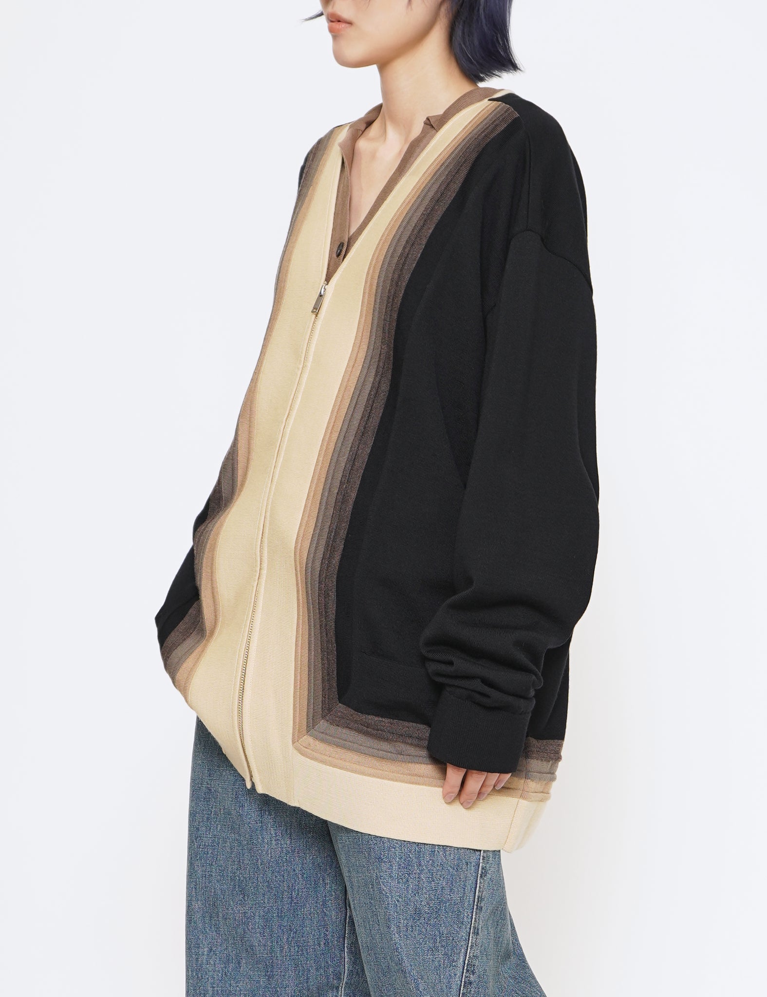 BLACK FRONT ZIP CARDIGAN