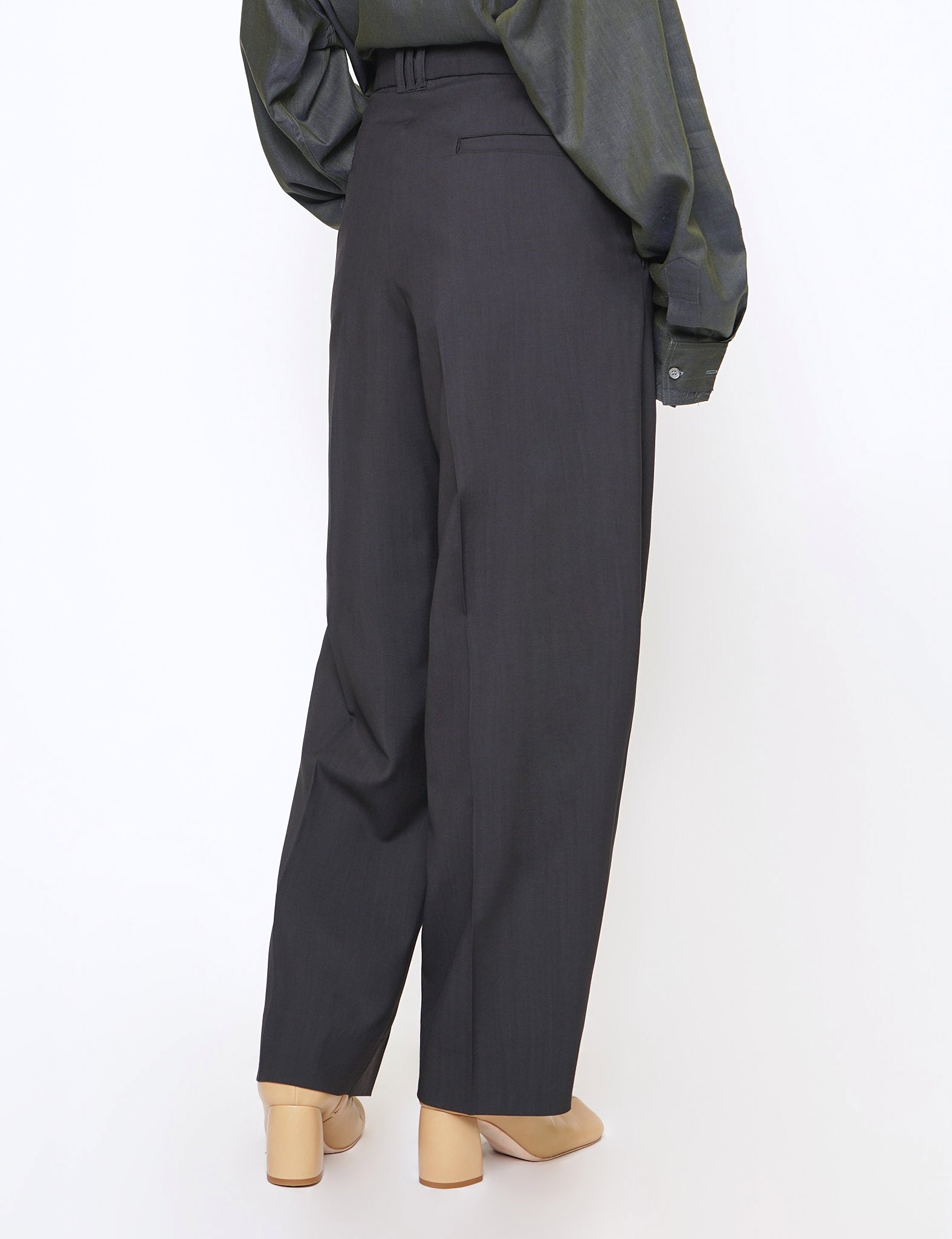 CHARCOAL 3PLEATED WIDE LEG TROUSERS