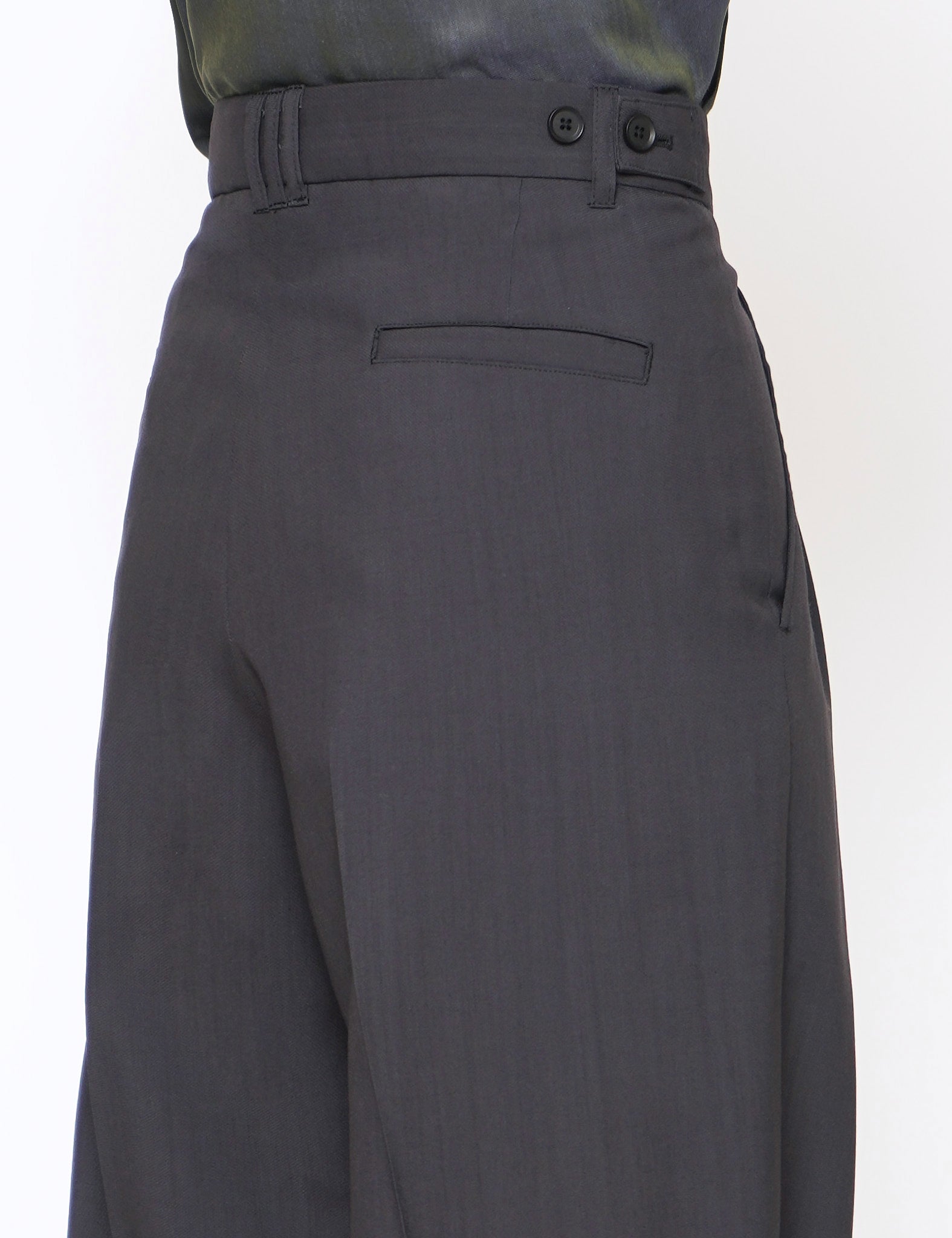 CHARCOAL 3PLEATED WIDE LEG TROUSERS