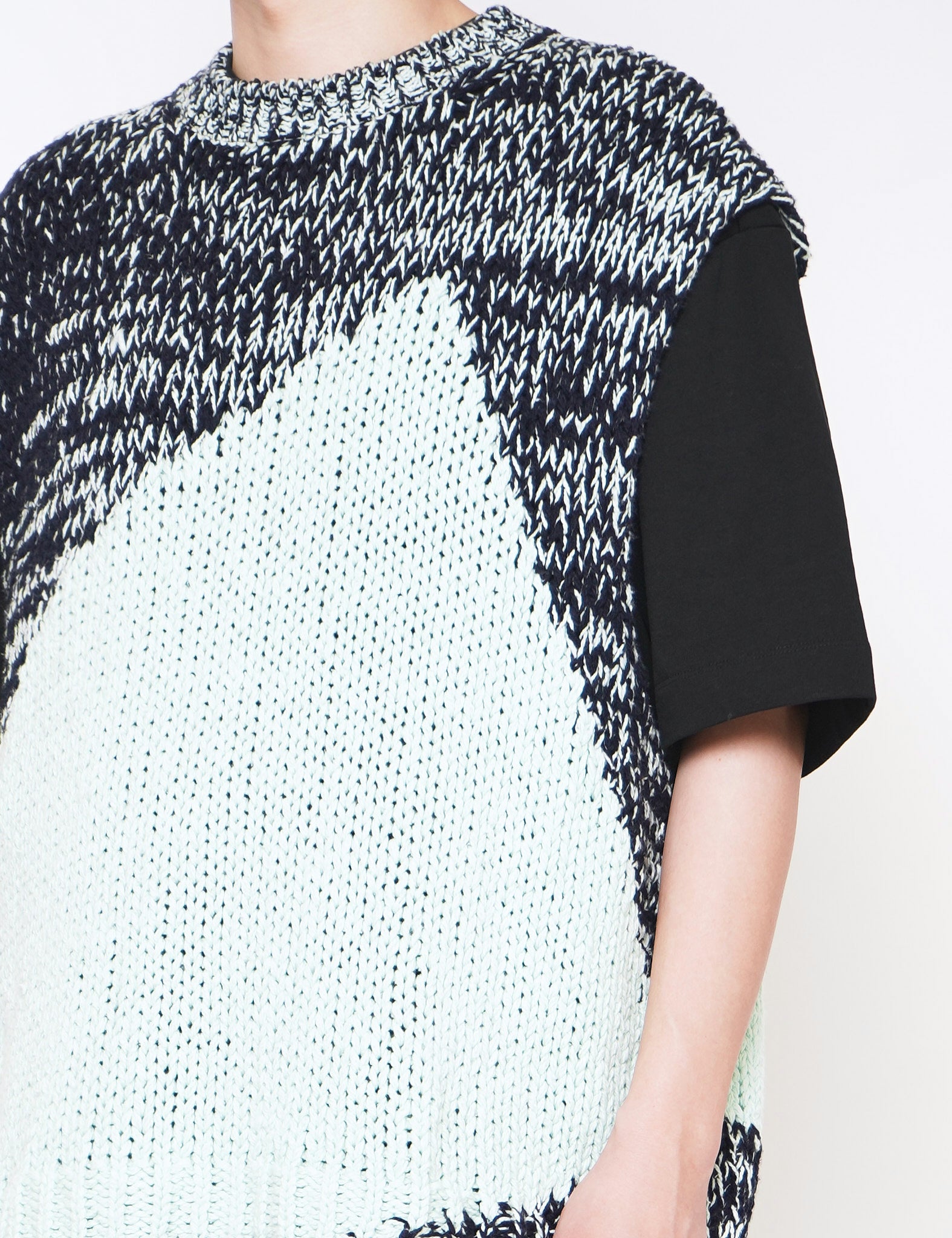 MIST GREEN INTARSIA CREWNECK VEST