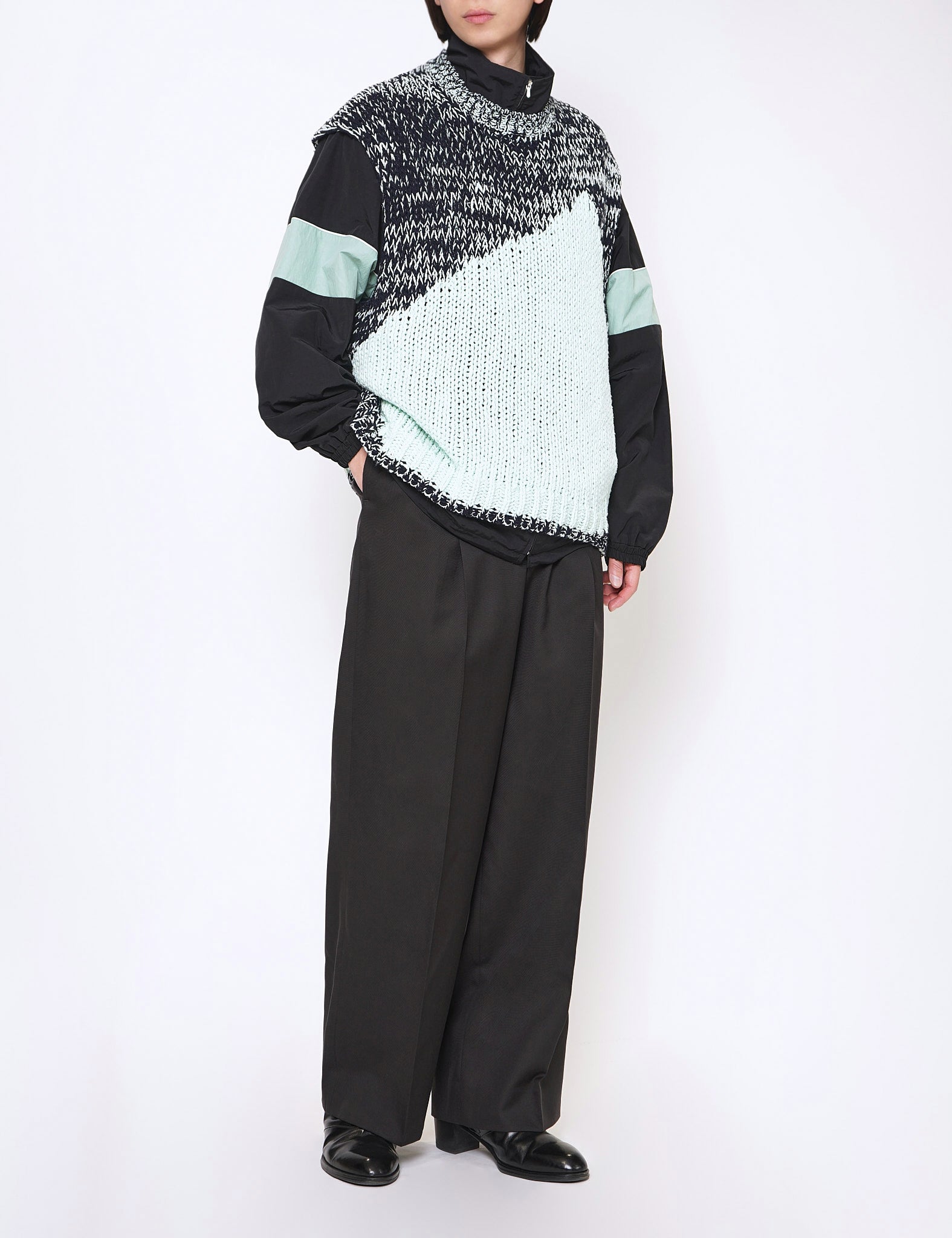 MIST GREEN INTARSIA CREWNECK VEST