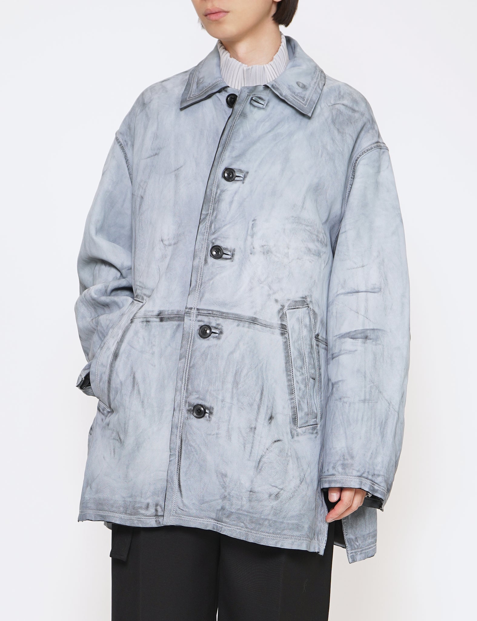 WHITE CUT-OFF LEATHER CAR COAT