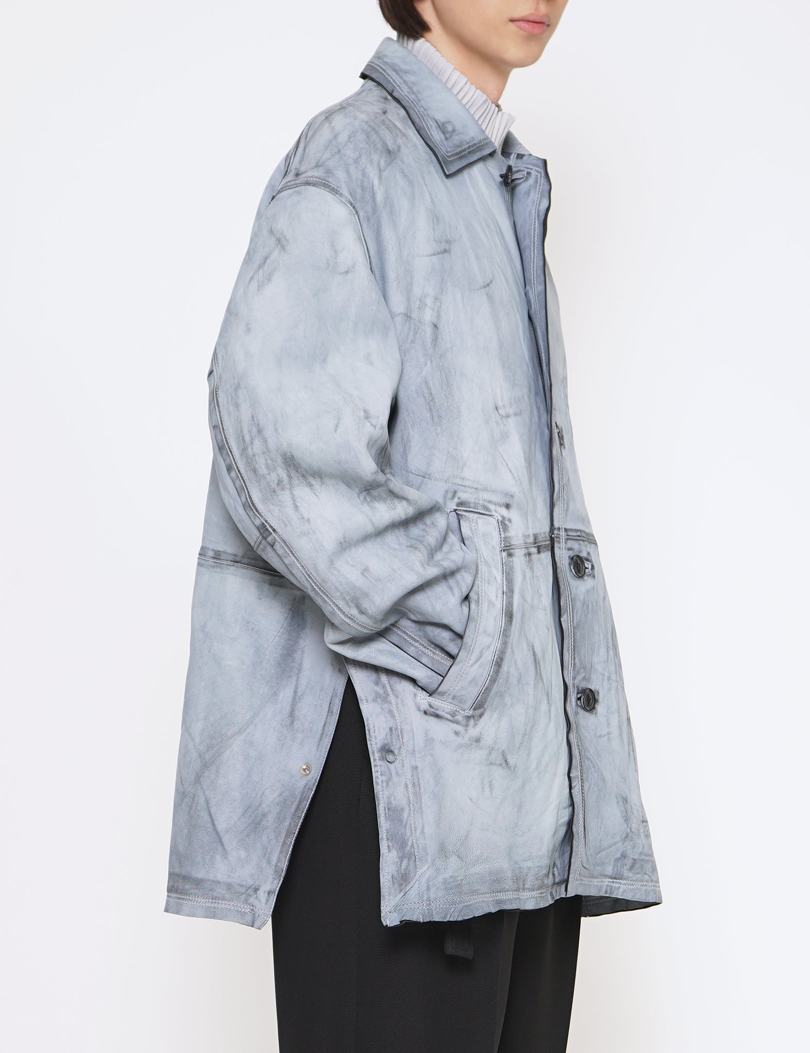 WHITE CUT-OFF LEATHER CAR COAT