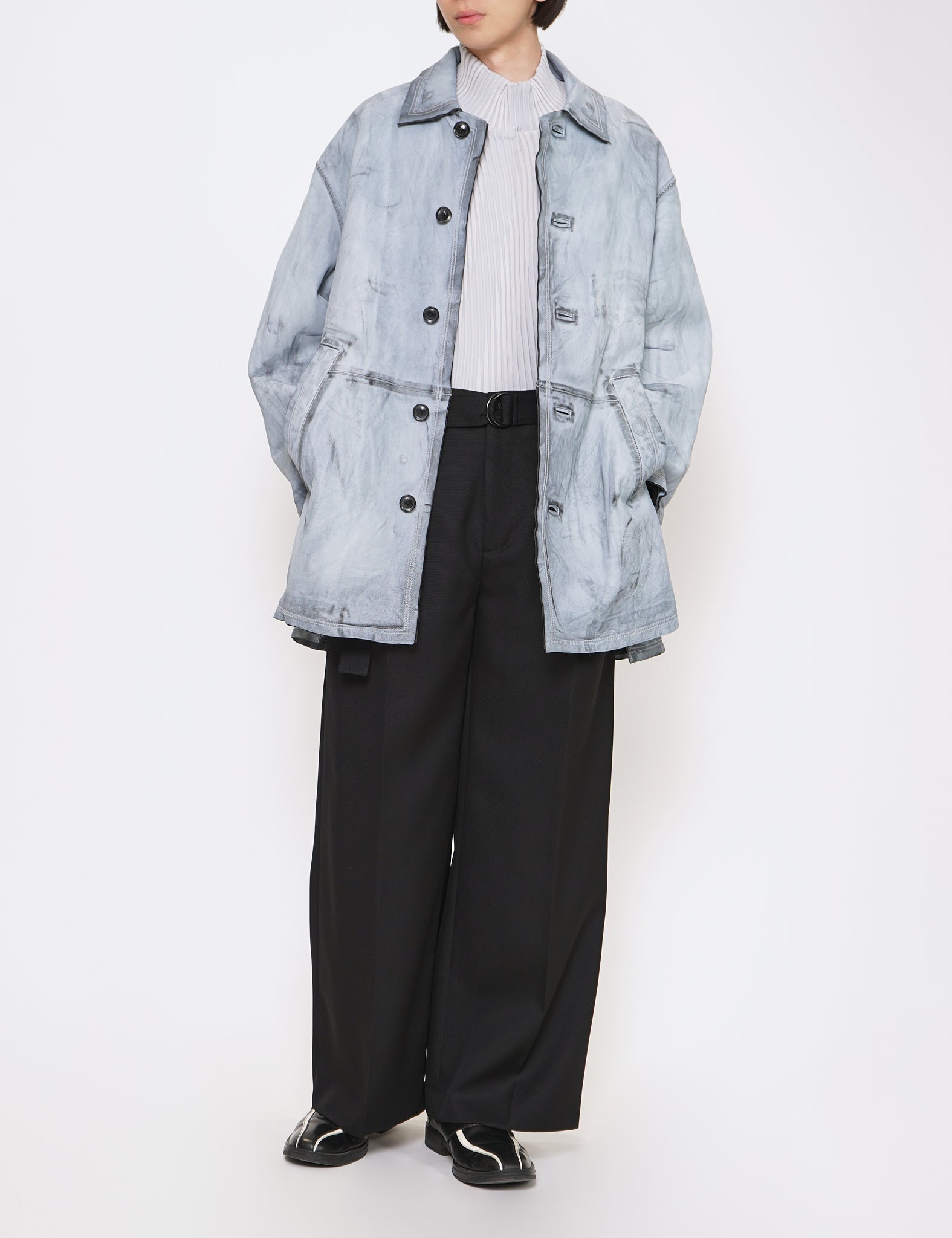 WHITE CUT-OFF LEATHER CAR COAT