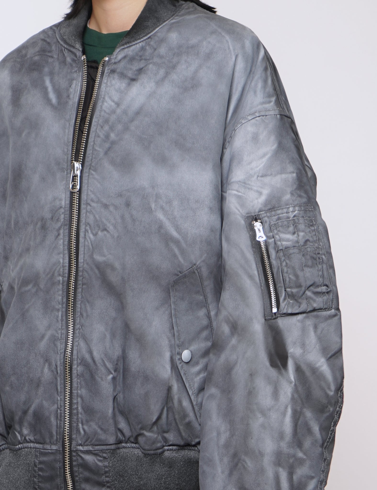 WHITE SPRAY PRINTED BOMBER JACKET