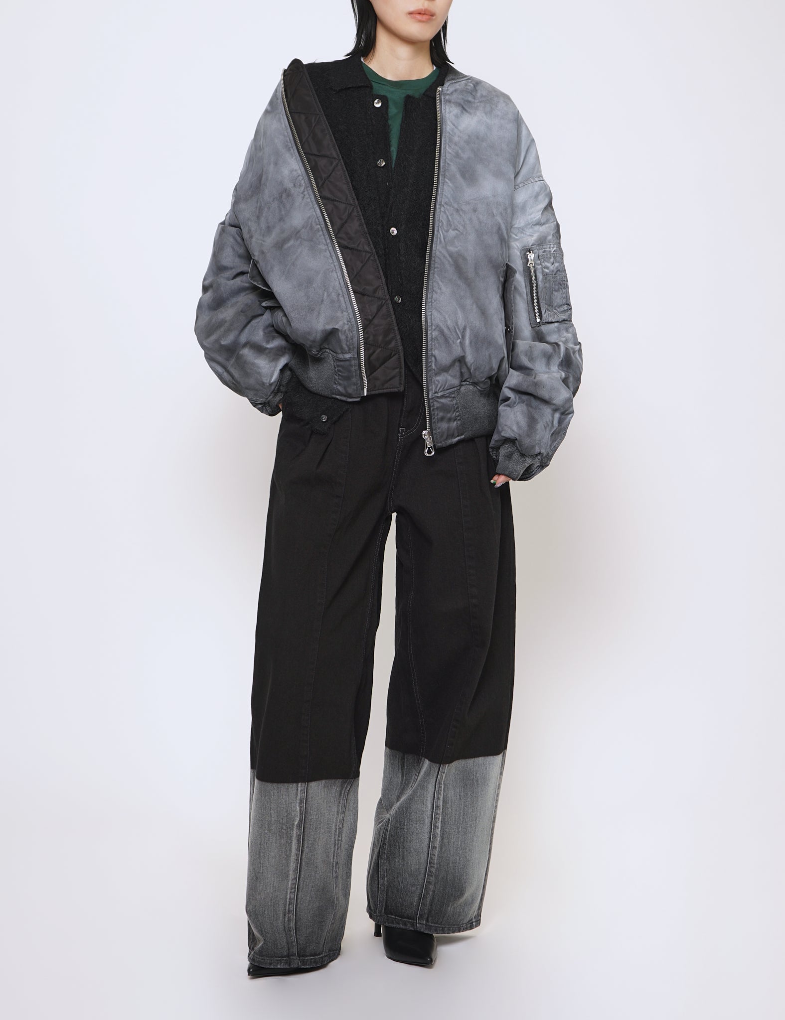 WHITE SPRAY PRINTED BOMBER JACKET