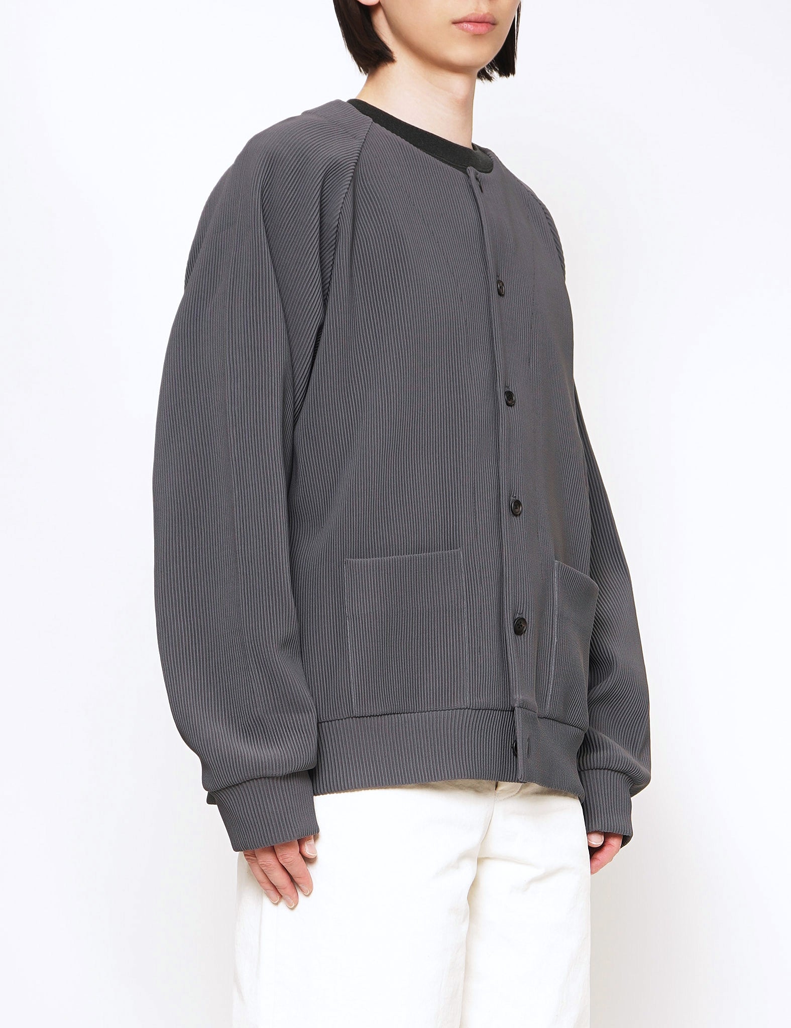 N. GREY GRADATION PLEATS CARDIGAN