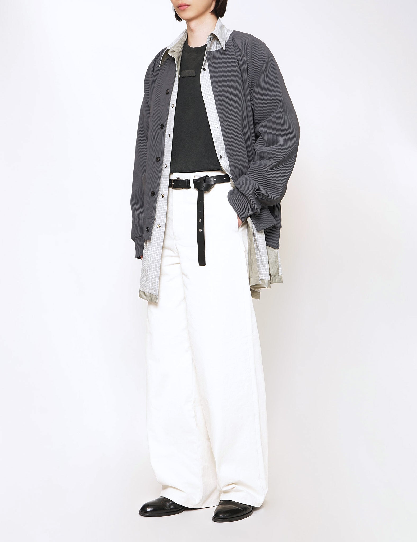 N. GREY GRADATION PLEATS CARDIGAN
