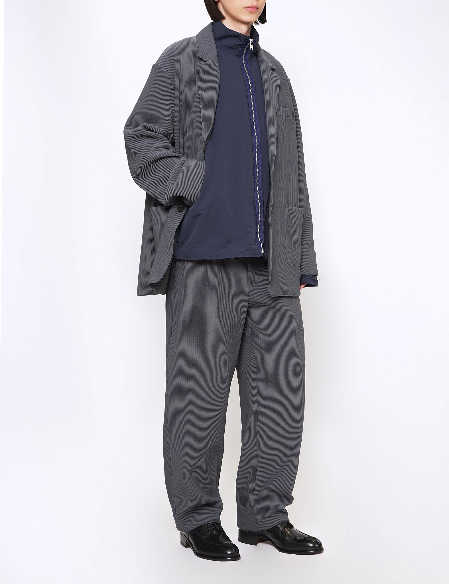 N. GREY OVERSIZED GRADATION PLEATS JACKET