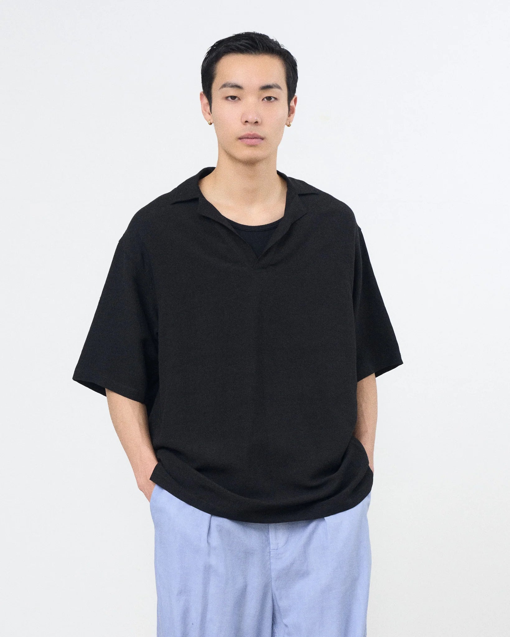 BLACK LINEN SKIPPER POLO SHIRT