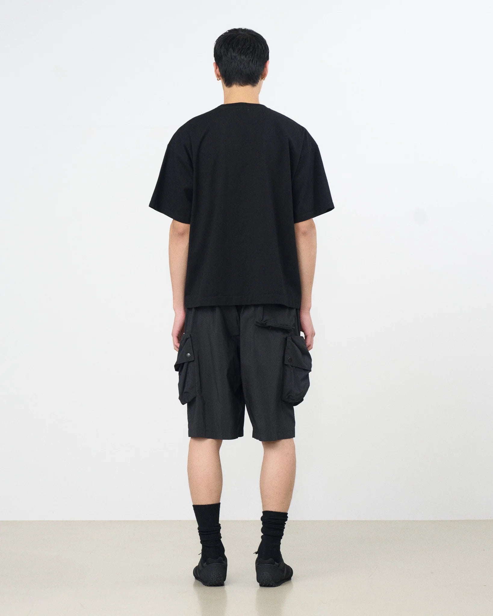 BLACK Old Man EMBROIDERY T-SHIRT