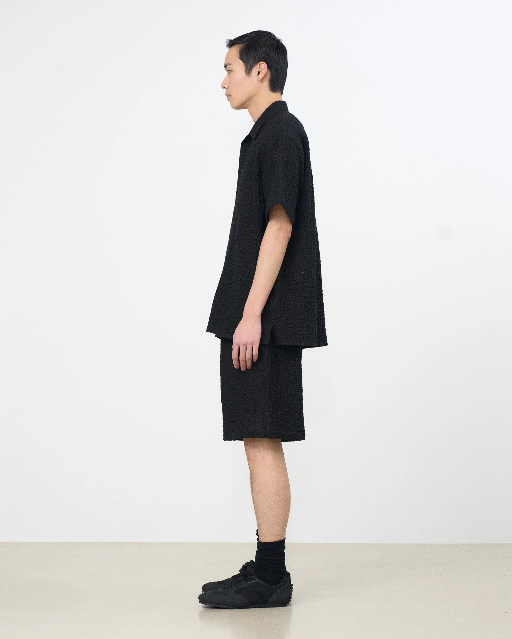 BLACK EMBROIDERY EASY SHORTS