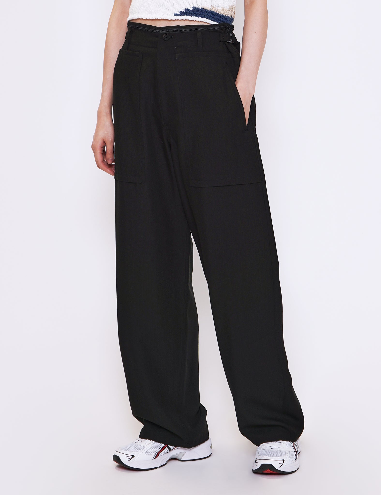 BLACK BIG POCKET PANTS
