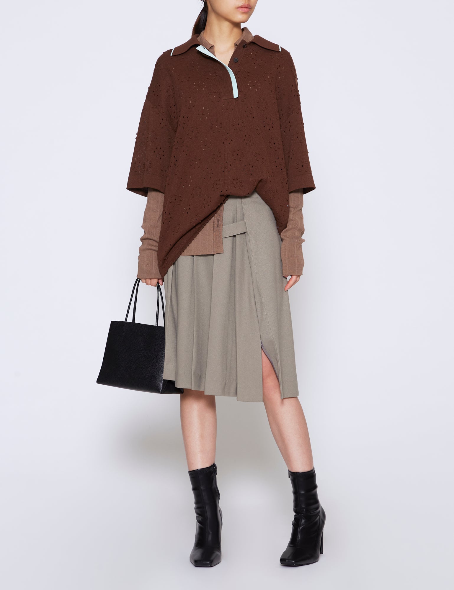 BROWN FYNN KNIT TOP
