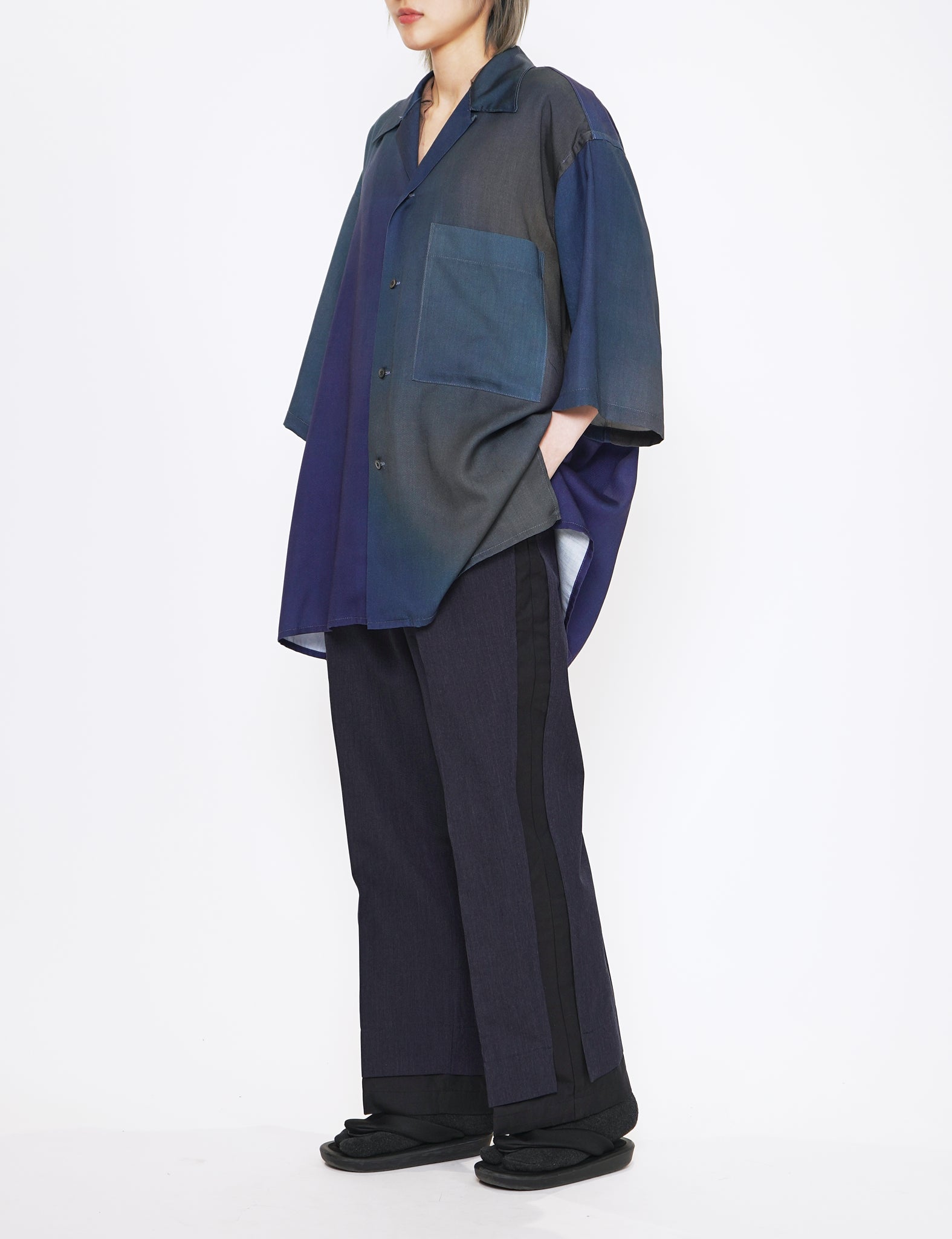 DARK NAVY BROKEN WIDE TWO PLEATED TROUSERS