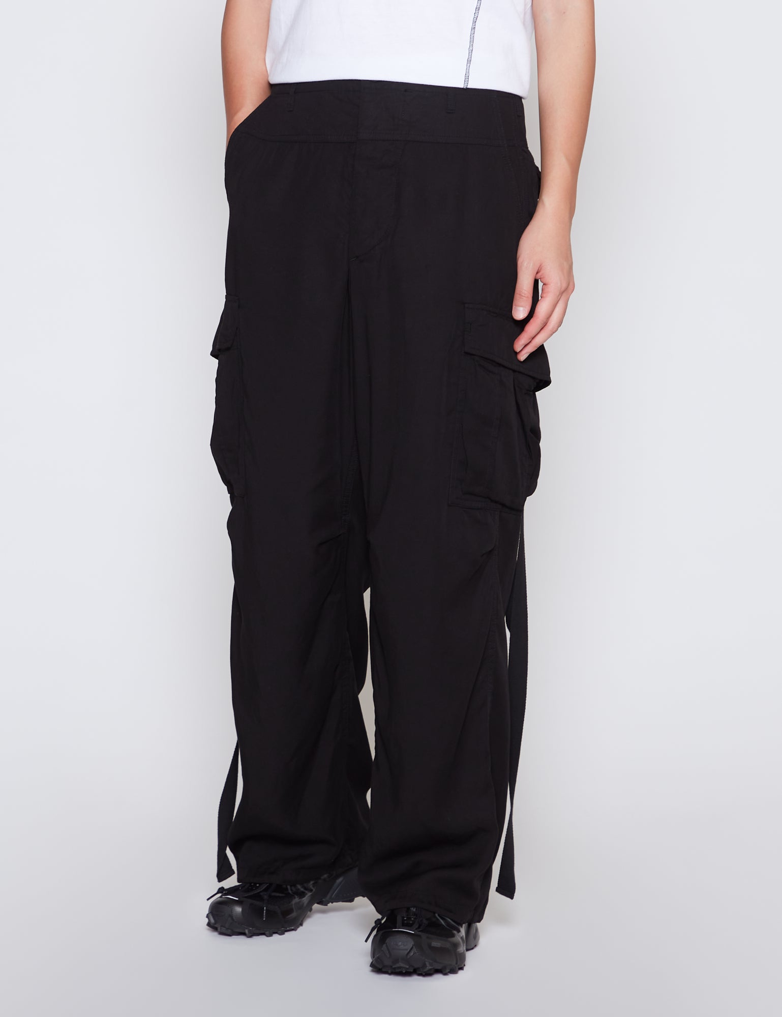 BLACK GARMENT DYE FATIGUE PANTS