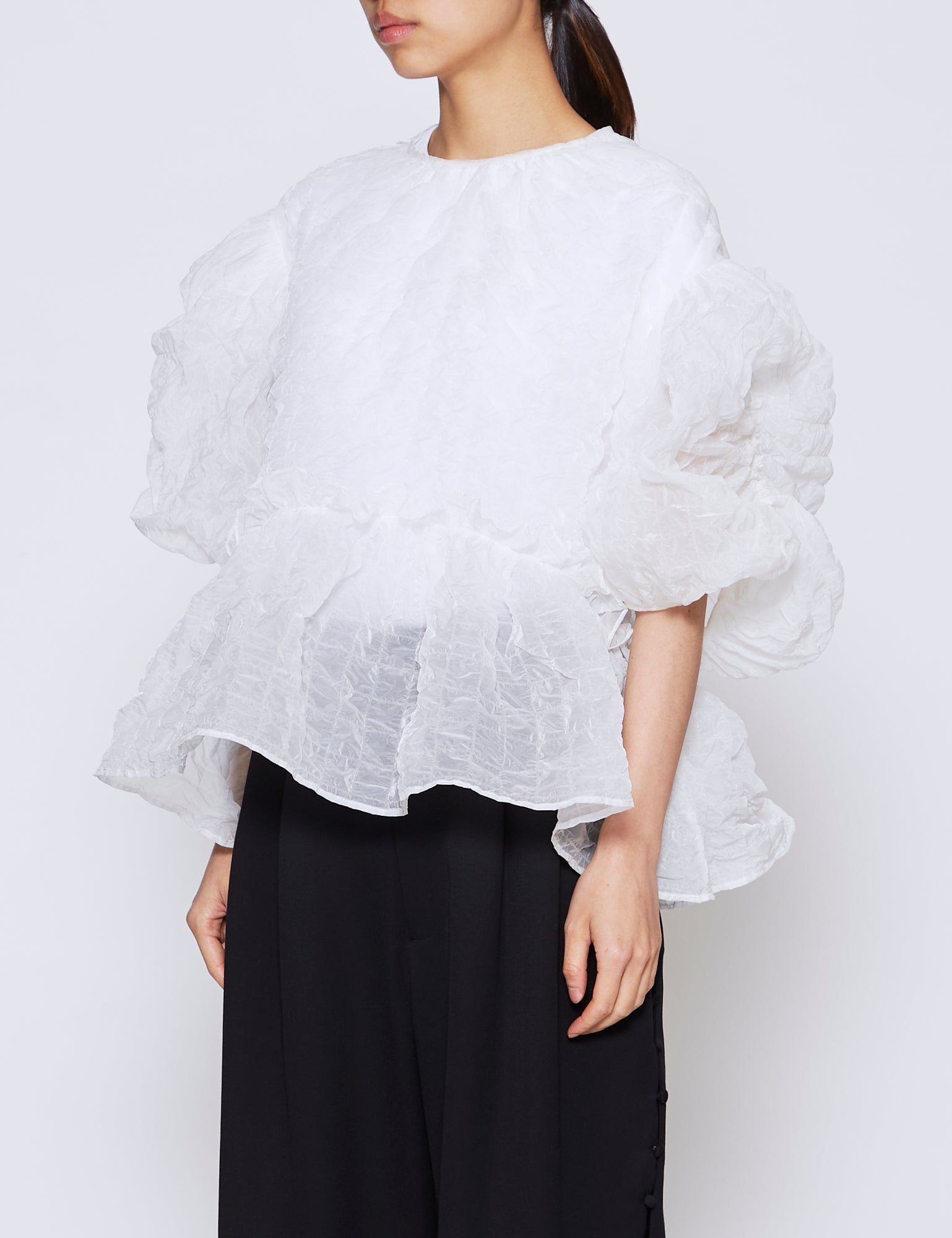 WHITE BUBBLE ORGANZA ADA TOP