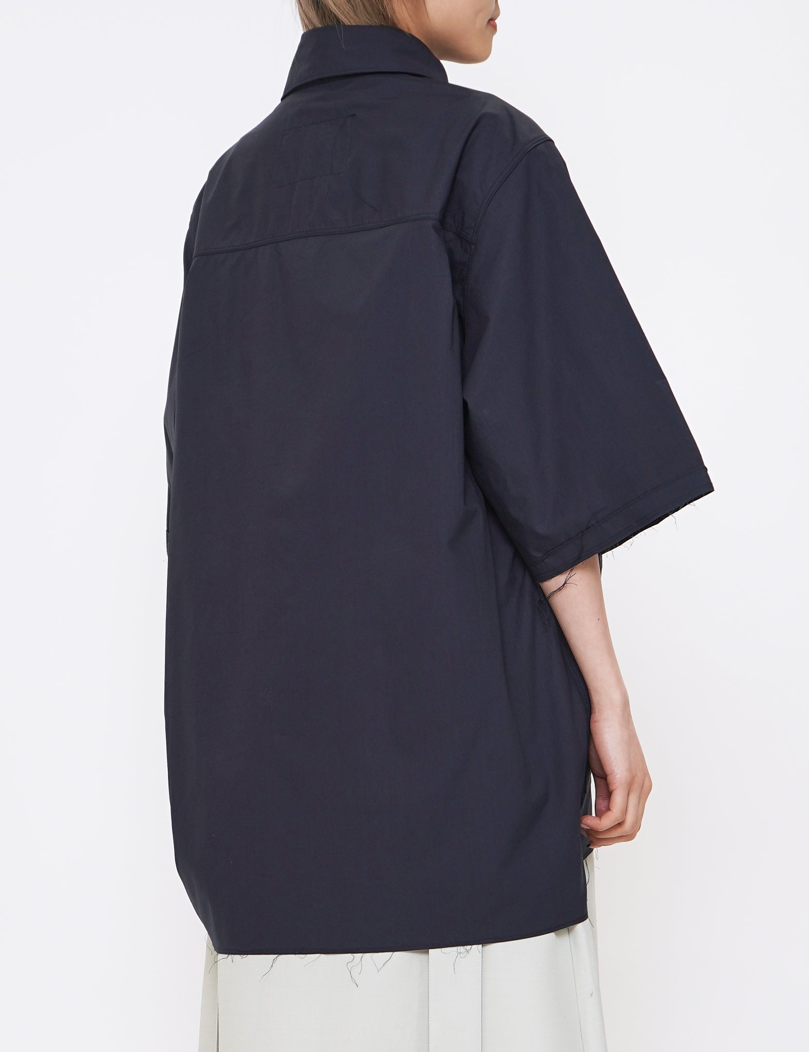 NAVY SHORT SLEEVE BOXY SHIRT