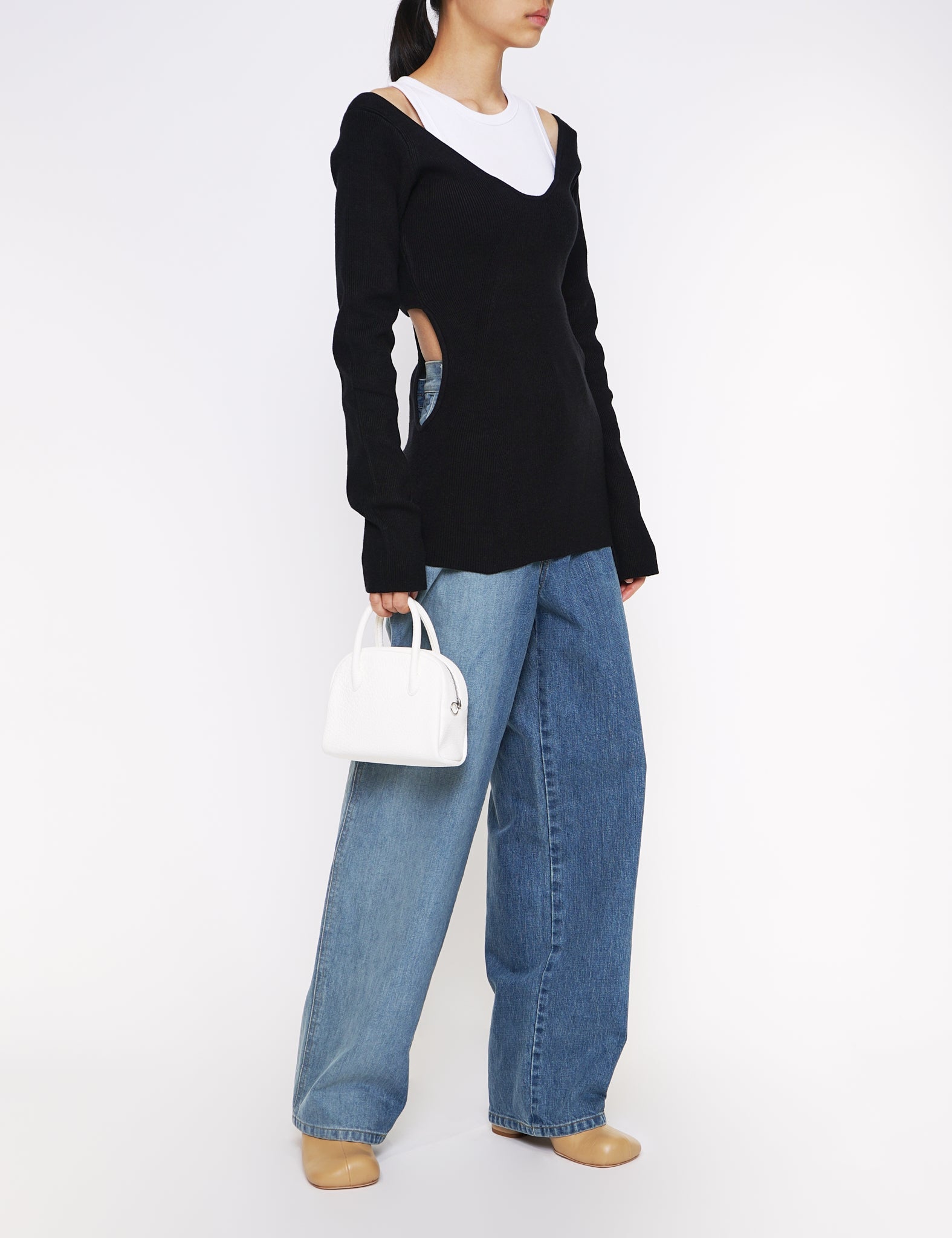 BLACK PRAEE TOP