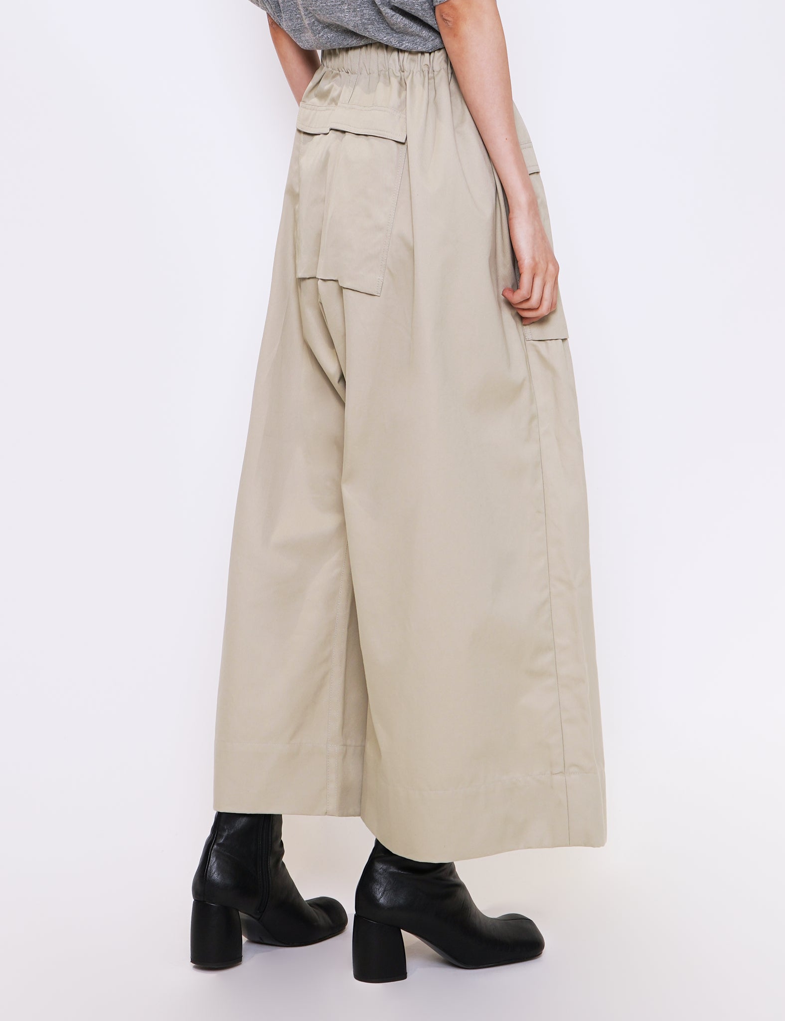 BEIGE VENTILE® PANTS