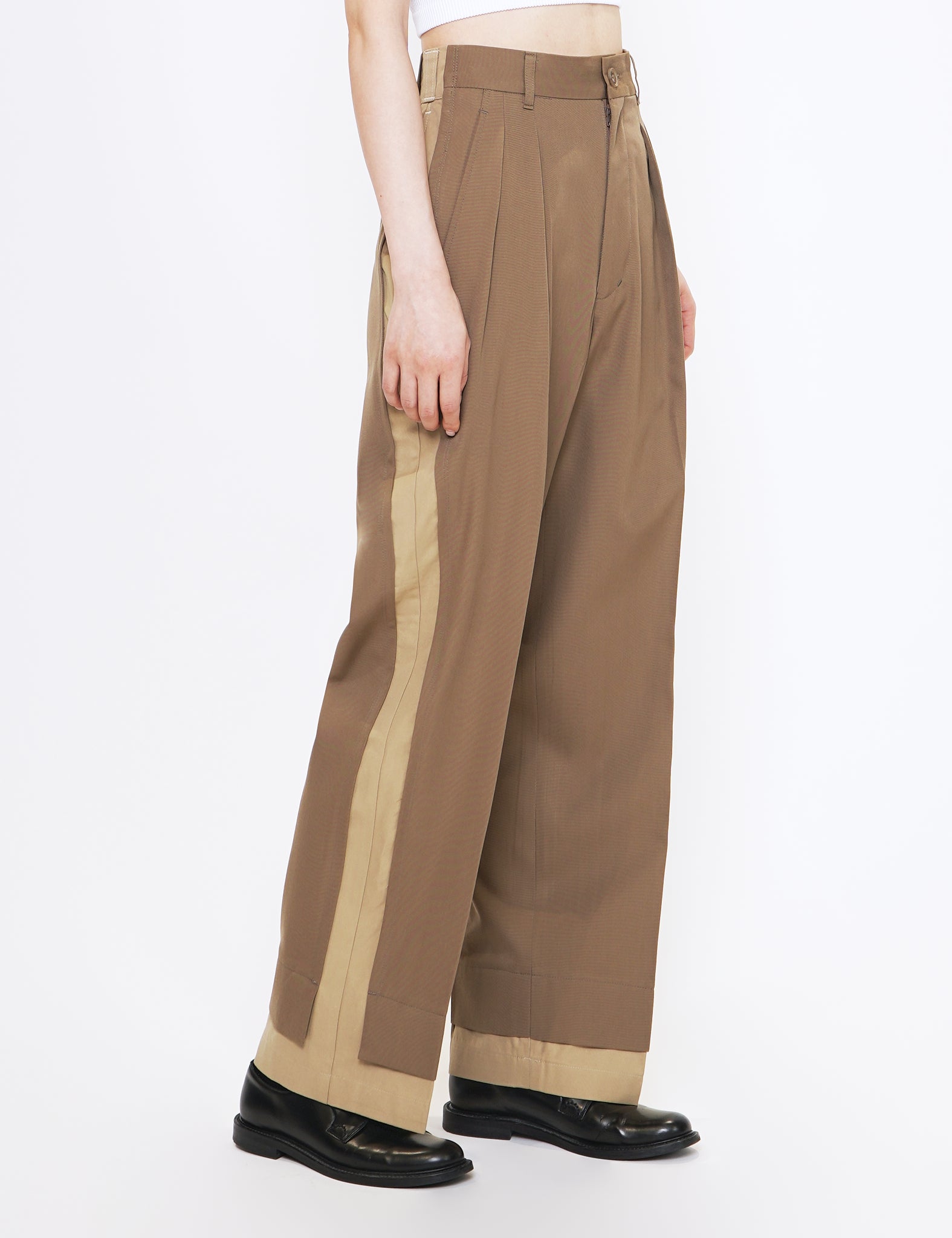 BEIGE BROKEN WIDE TWO PLEATED TROUSERS