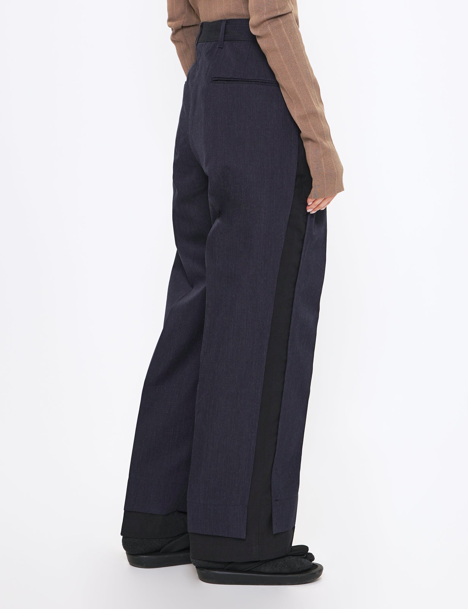DARK NAVY BROKEN WIDE TWO PLEATED TROUSERS
