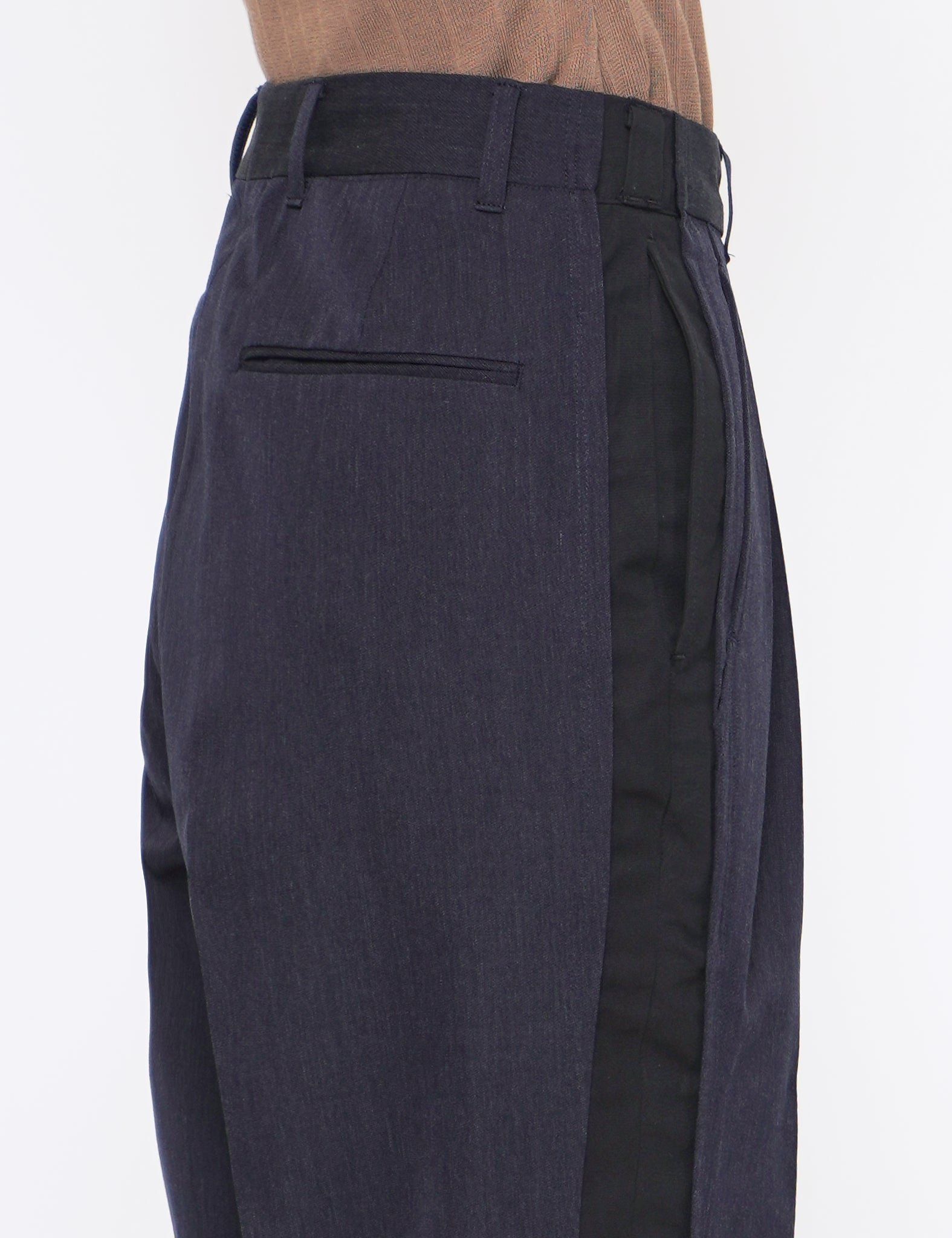 DARK NAVY BROKEN WIDE TWO PLEATED TROUSERS