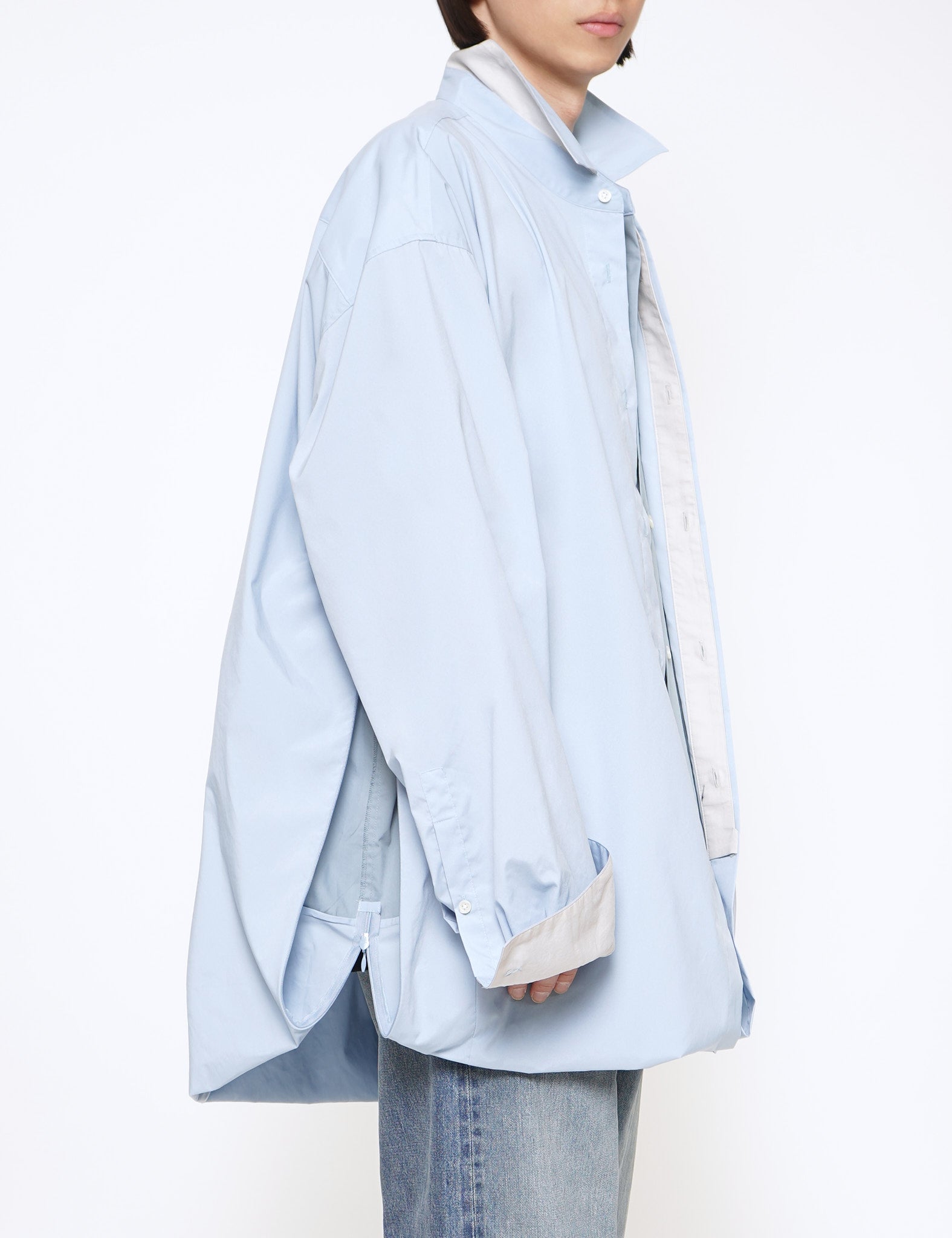 GRAPH LAYER EXCLUSIVE － L.BLUE x G.BLUE OVERSIZED WIND SHIRT