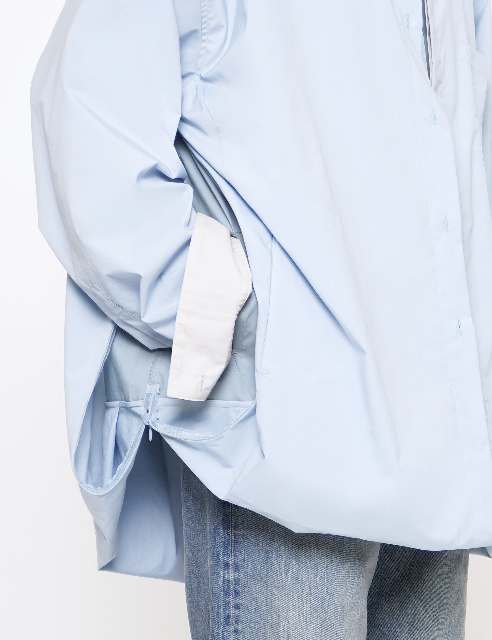 GRAPH LAYER EXCLUSIVE － L.BLUE x G.BLUE OVERSIZED WIND SHIRT