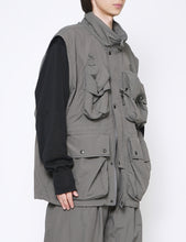 Load image into Gallery viewer, CHARCOAL KHAKI MULTI POCKETS DETACHABLE UTILITY BLOUSON
