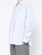 Load image into Gallery viewer, OFF BLUE OVERSIZED DOWN PAT SHIRT
