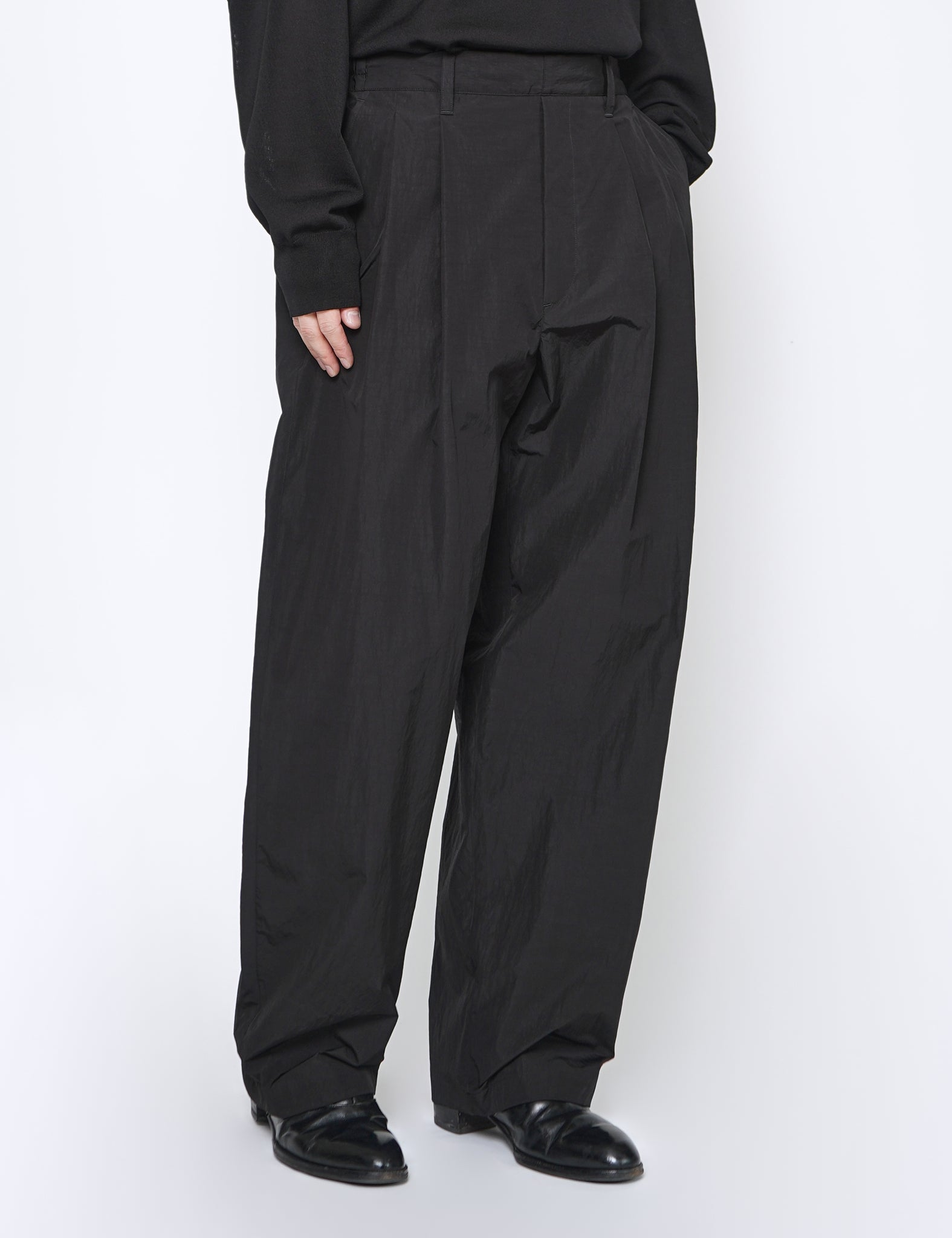 BLACK WINDPROOF NYLON WIDE EASY TROUSERS