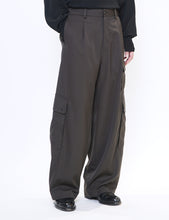 Load image into Gallery viewer, GREY KHAKI CARGO POCKET WIDE EASY TROUSERS
