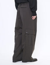 Load image into Gallery viewer, GREY KHAKI CARGO POCKET WIDE EASY TROUSERS
