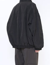 Load image into Gallery viewer, BLACK WINDPROOF NYLON PADDED JACKET
