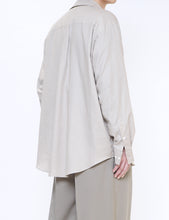 Load image into Gallery viewer, GREIGE C/SI TWILL OVERSIZED SKIPPER SHIRT
