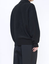 Load image into Gallery viewer, BLACK EXTRA FINE WOOL KNIT SKIPPER LS
