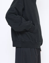 Load image into Gallery viewer, BLACK UNTWISTED YARN FADE SWEAT HOOD LS
