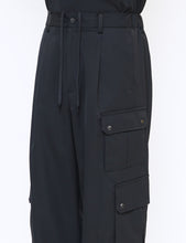 Load image into Gallery viewer, BLACK CARGO POCKET WIDE EASY TROUSERS
