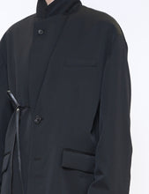 Load image into Gallery viewer, BLACK OVERSIZED SINGLE BREASTED LONG JACKET
