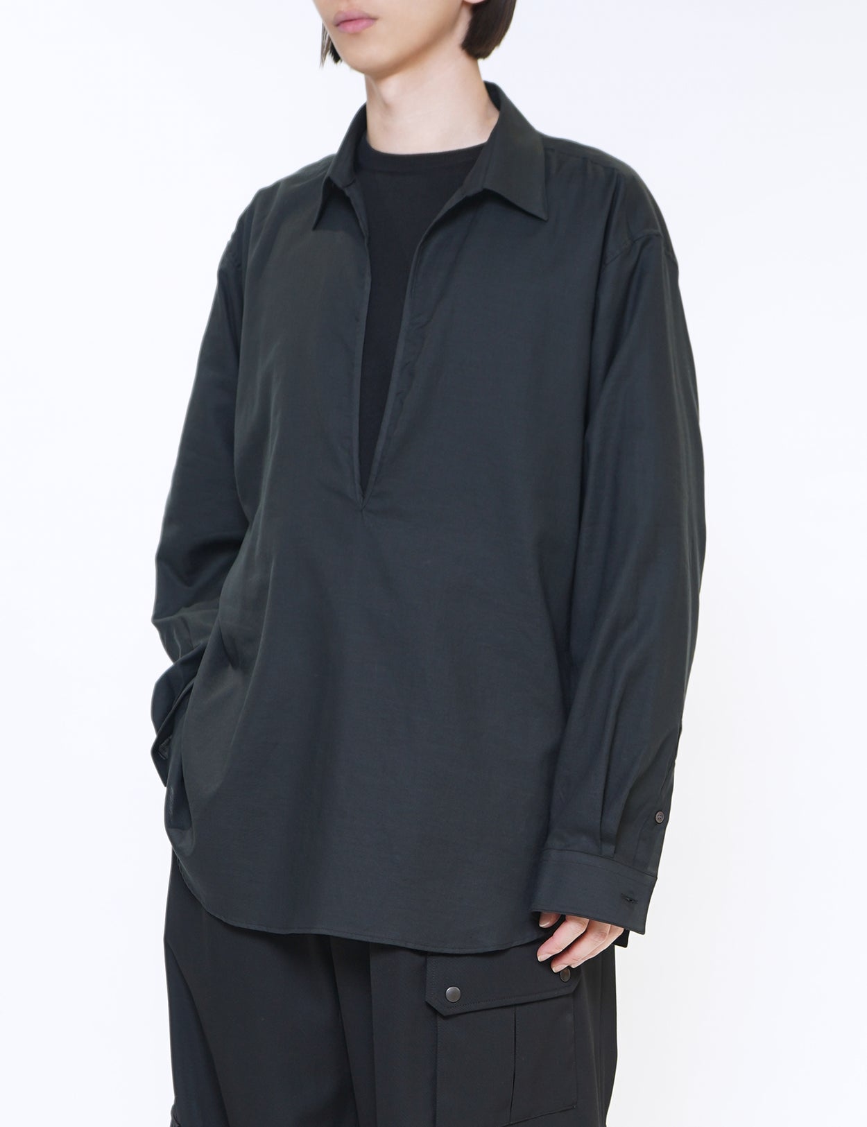 BLACK C/SI TWILL OVERSIZED SKIPPER SHIRT